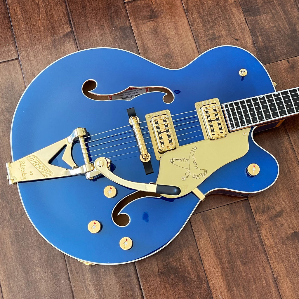 Gretsch G6136T-AZM-LTD Limited Edition Falcon with Bigsby in Azure