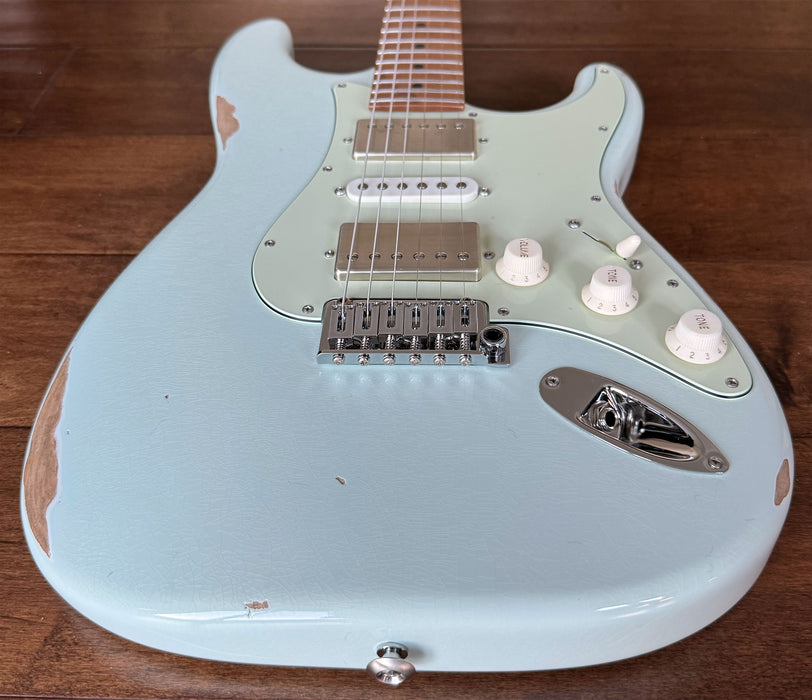 Suhr Ian Thornley Signature HSH Classic S Antique Sonic White 83250