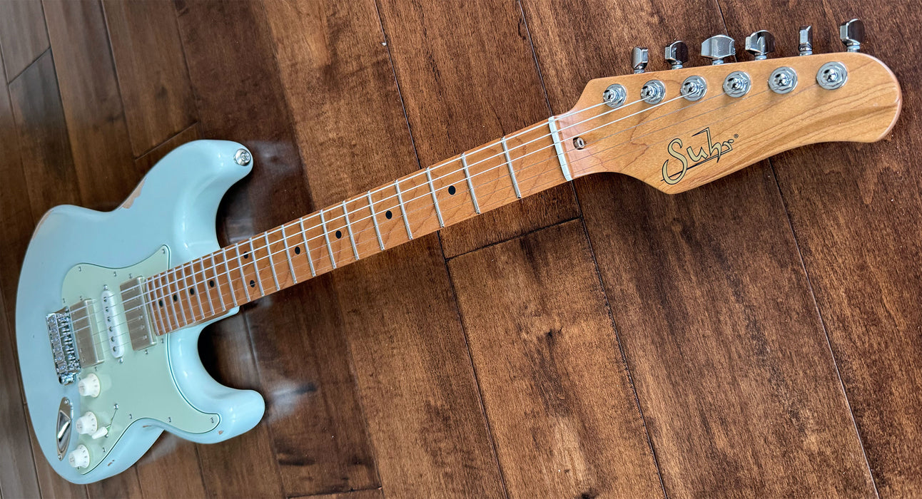 Suhr Ian Thornley Signature HSH Classic S Antique Sonic White 83250