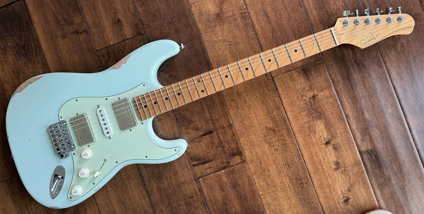 Suhr Ian Thornley Signature HSH Classic S Antique Sonic White 83250