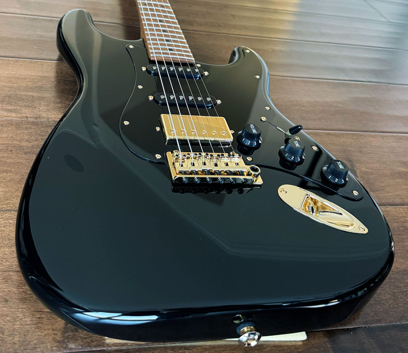 Suhr Mateus Asato Signature Classic S Electric Guitar Black Gloss 81550