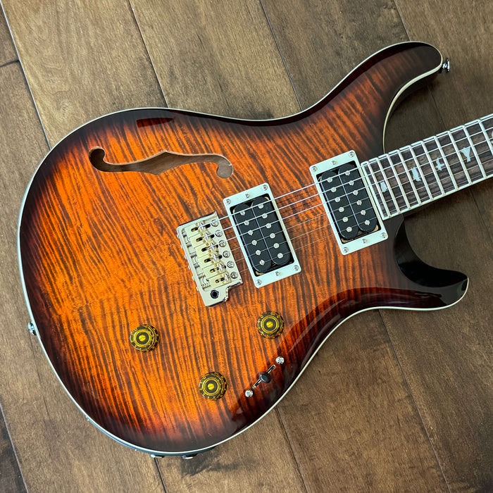 PRS SE Custom 24 Semi-Hollow Piezo Orange Tiger Smokeburst CTIG086470