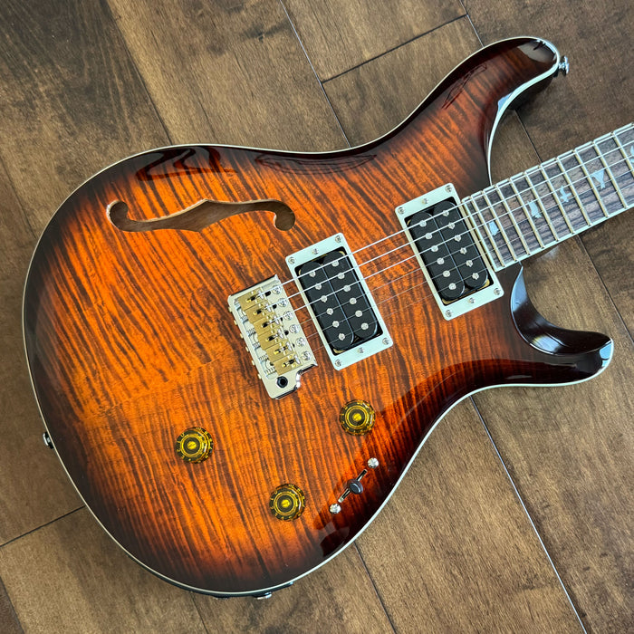 PRS SE Custom 24 Semi-Hollow Piezo Orange Tiger Smokeburst CTIG086470